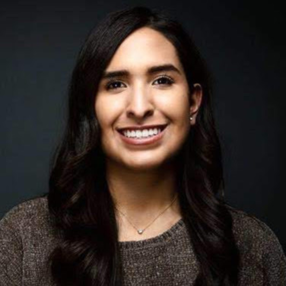 Meet your Posher, Adrianna